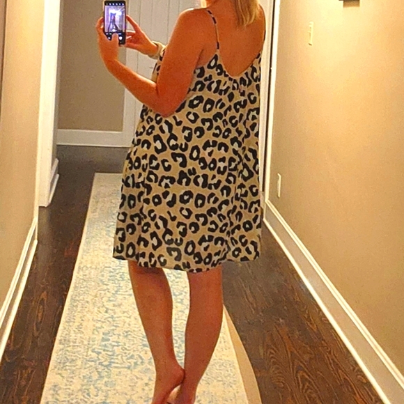 The impeccable pig, relaxed fit dress, size M - Picture 3 of 7